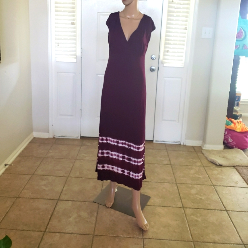International Concepts Mp surplice neck soft stretch maxi tiedye stripes sequins